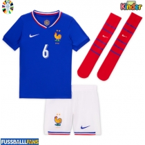 Frankreich Eduardo Camavinga #6 Heimtrikotsatz Kinder EM 2024 Kurzarm (+ Kurze Hosen)